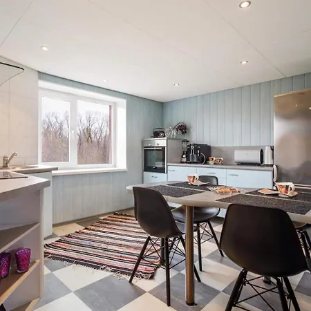 Duplex For 8 Апартаменты Пярну