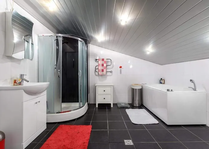 Duplex For 8 Апартаменты